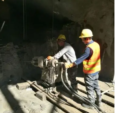 石家庄水下抗分散灌浆料特点 水下不分散注浆料介绍